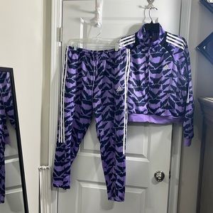 Adidas jogging suit - XL